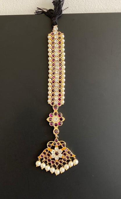 Gold tone precious kemp-white flower pearl tikka dj-53367