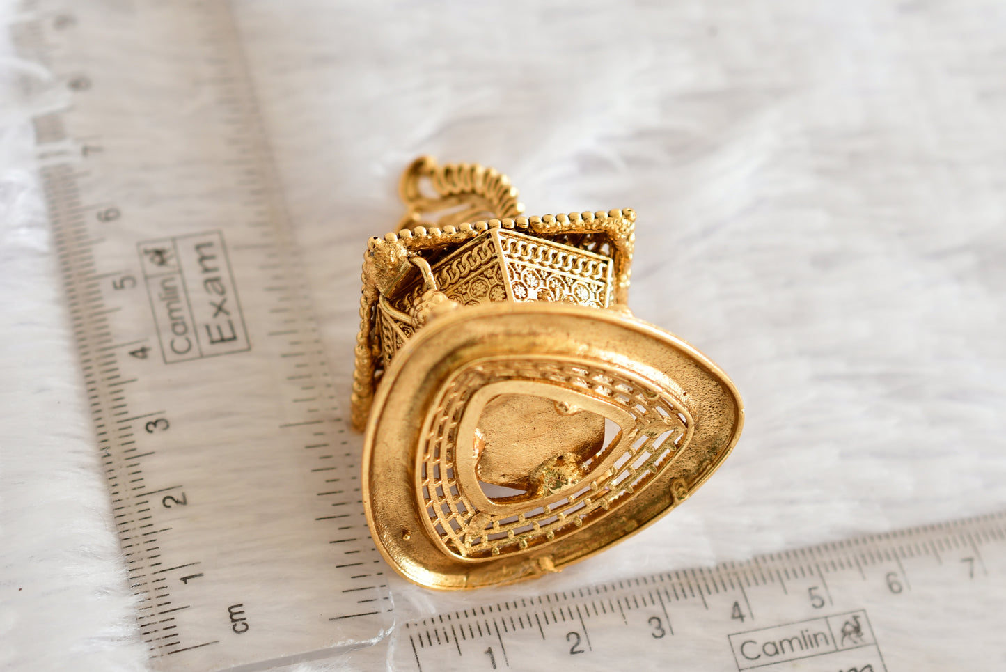 Antique gold tone kemp-green peacock kumkum box dj-52314