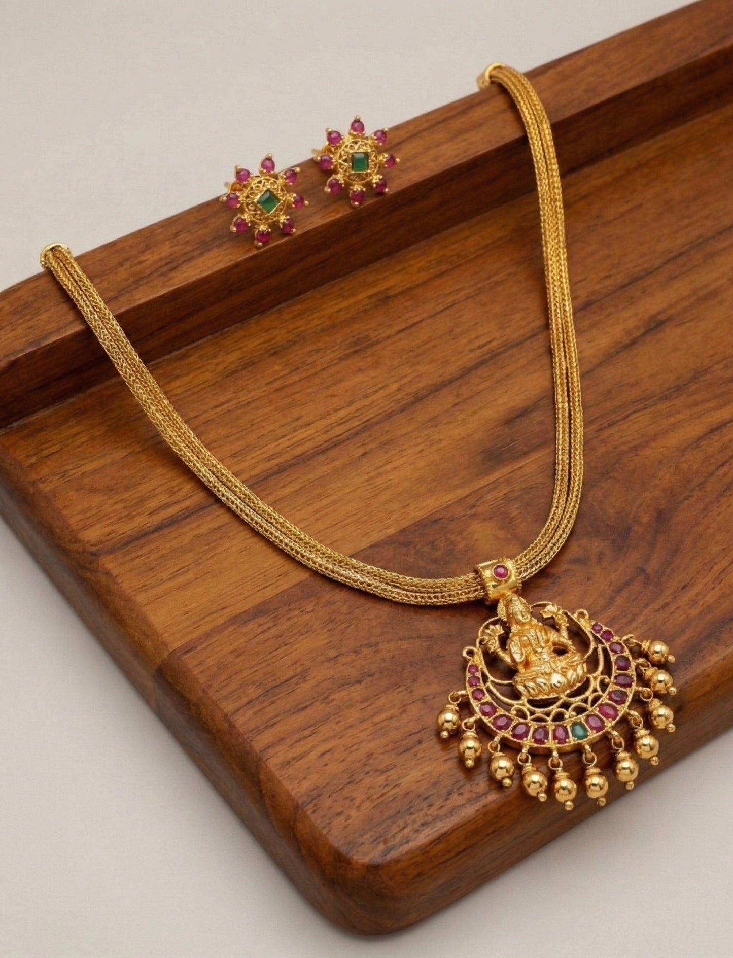 Matte finish kemp-green lakshmi necklace set dj-52612