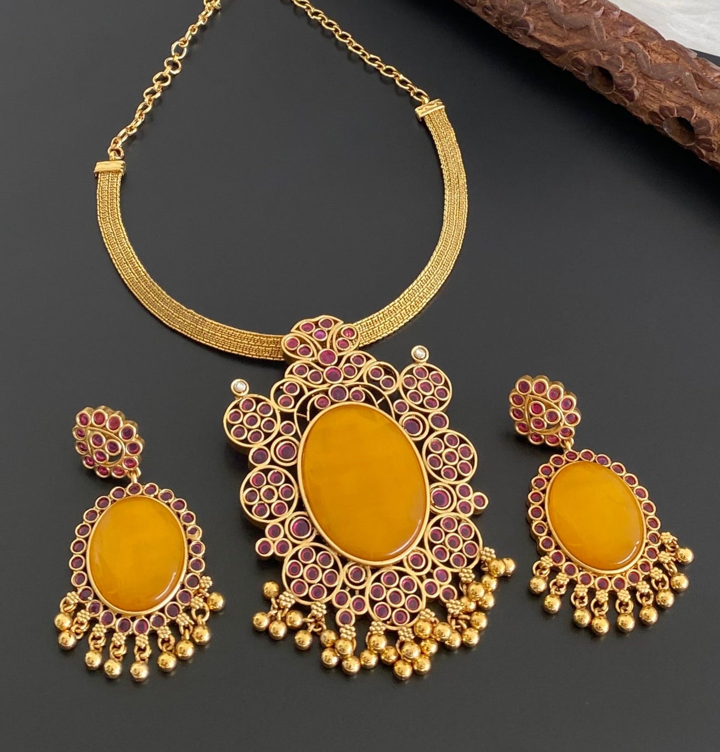 Matte finish big yellow oval stone pendant choker necklace set dj-53988