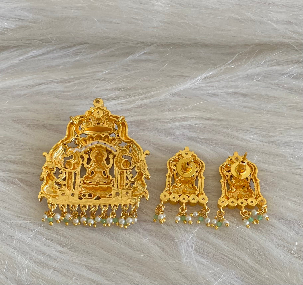 Antique gold tone pink-green-white pearl lakshmi peacock pendant set dj-54771