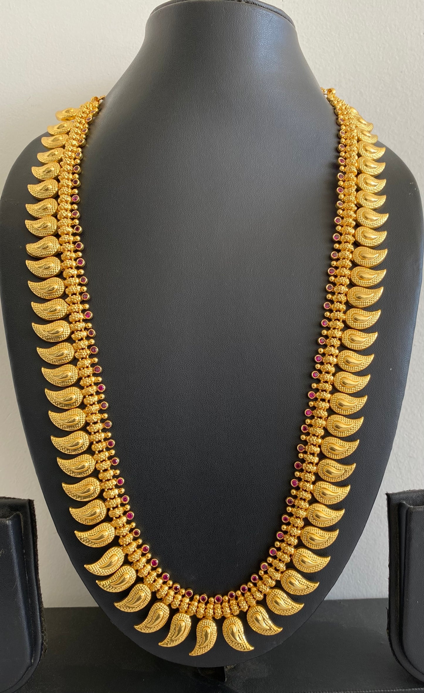 Gold tone pink stone mango haar dj-53167