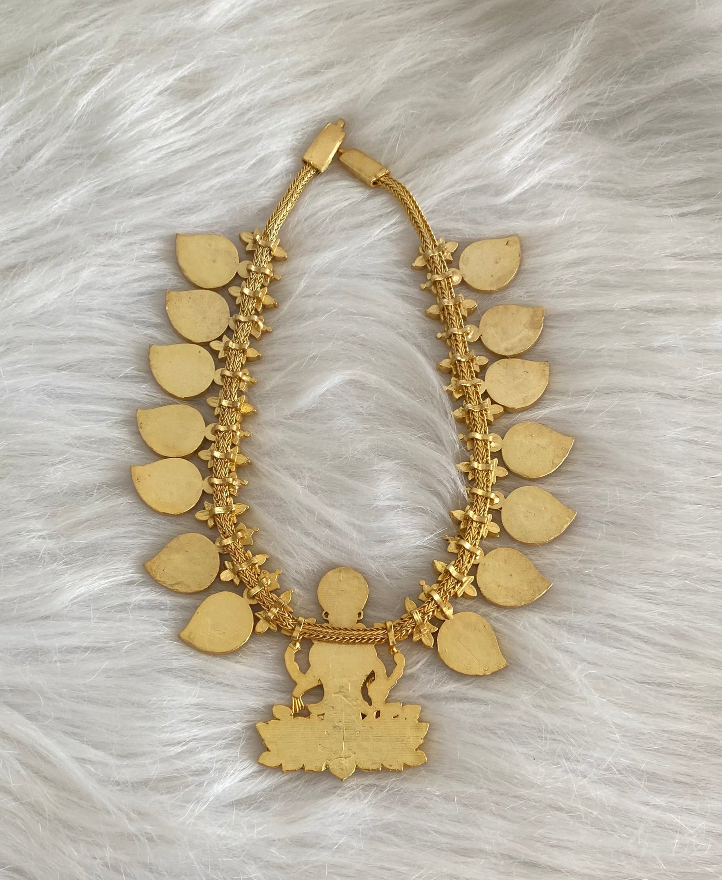 Gold tone mango lakshmi kundan jadau short haar dj-54512