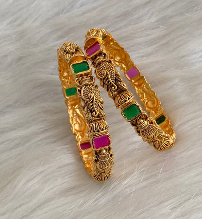 Antique gold tone kemp-green square stone bangles(2.10) dj-55170