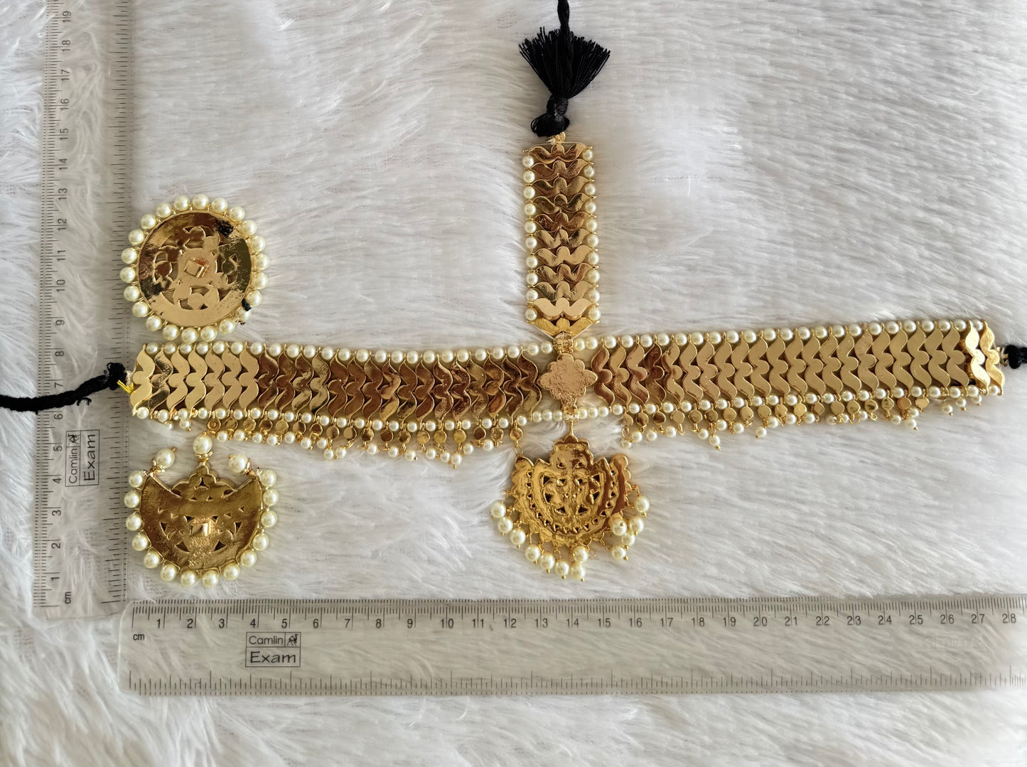 Gold tone precious kemp-green-white pearl maang tikka sun moon dj-50872