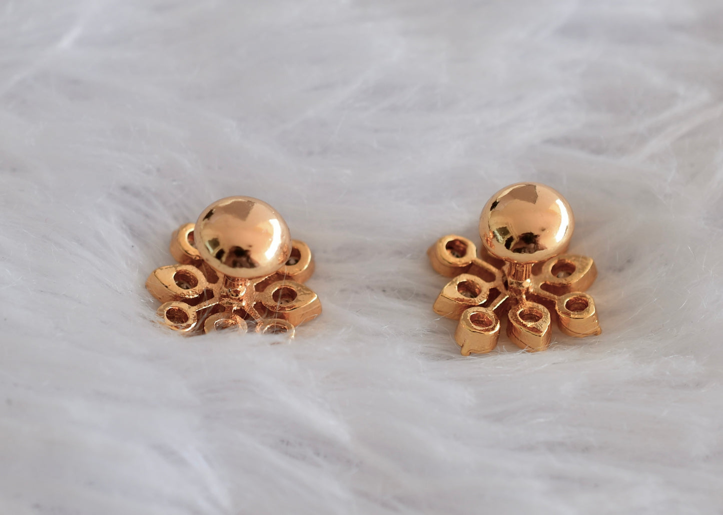 Gold tone AD white stone stud/earrings dj-52780