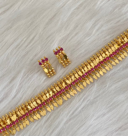 Gold tone ad pink stone elakka thali choker necklace set dj-55106