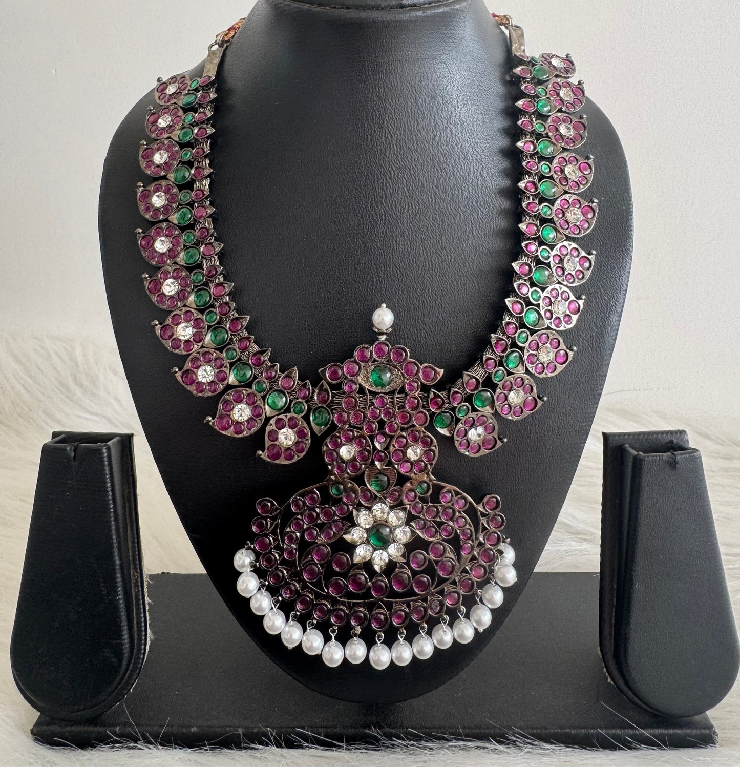 Black finish precious kemp pearl mango magari necklace Dj-51168