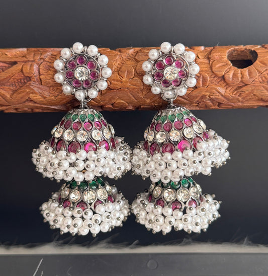 Black finish precious kemp-green-white stone pearl big step jhumkka dj-51393