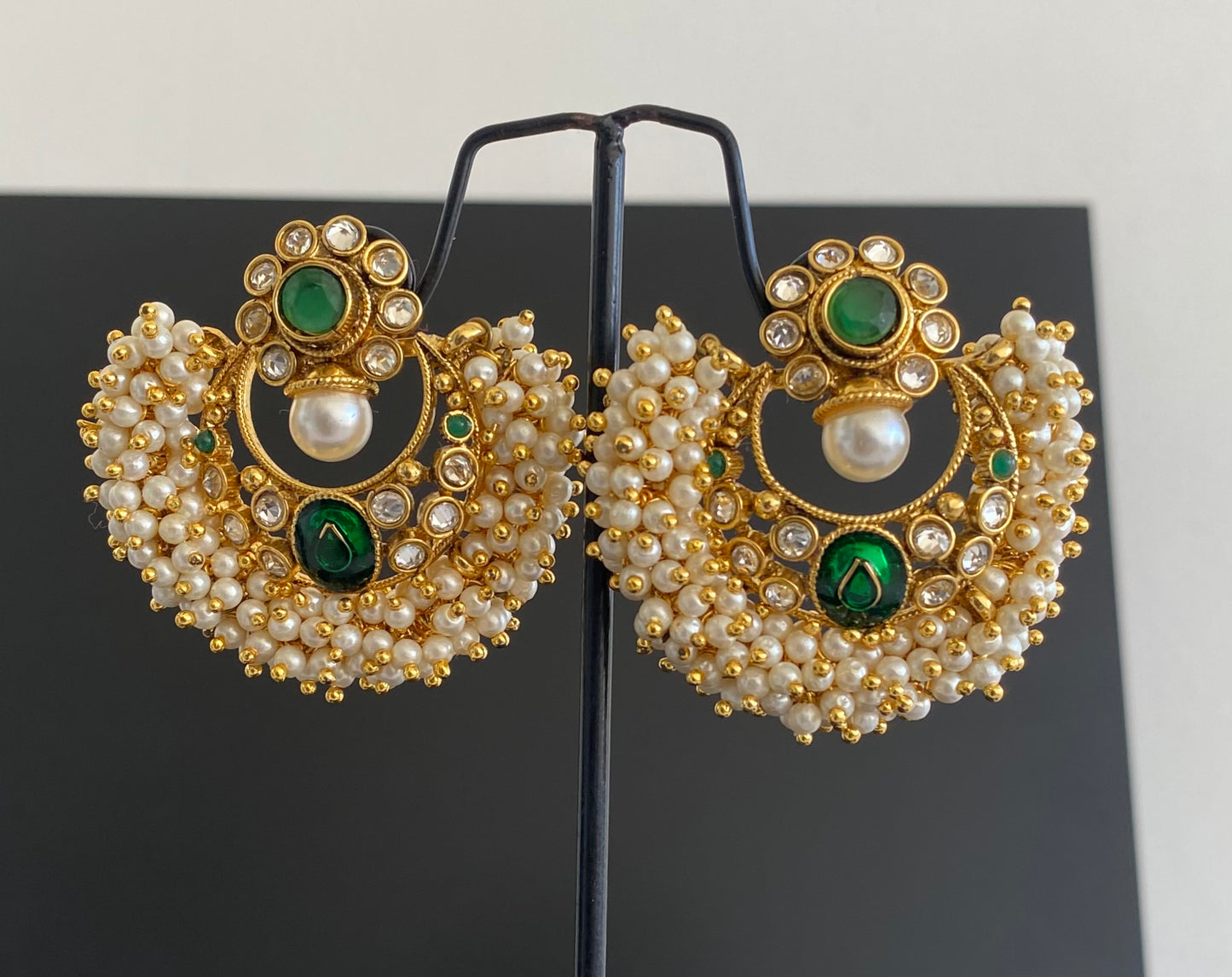 Antique Pearl Cluster Green Bali Earrings -dj13566