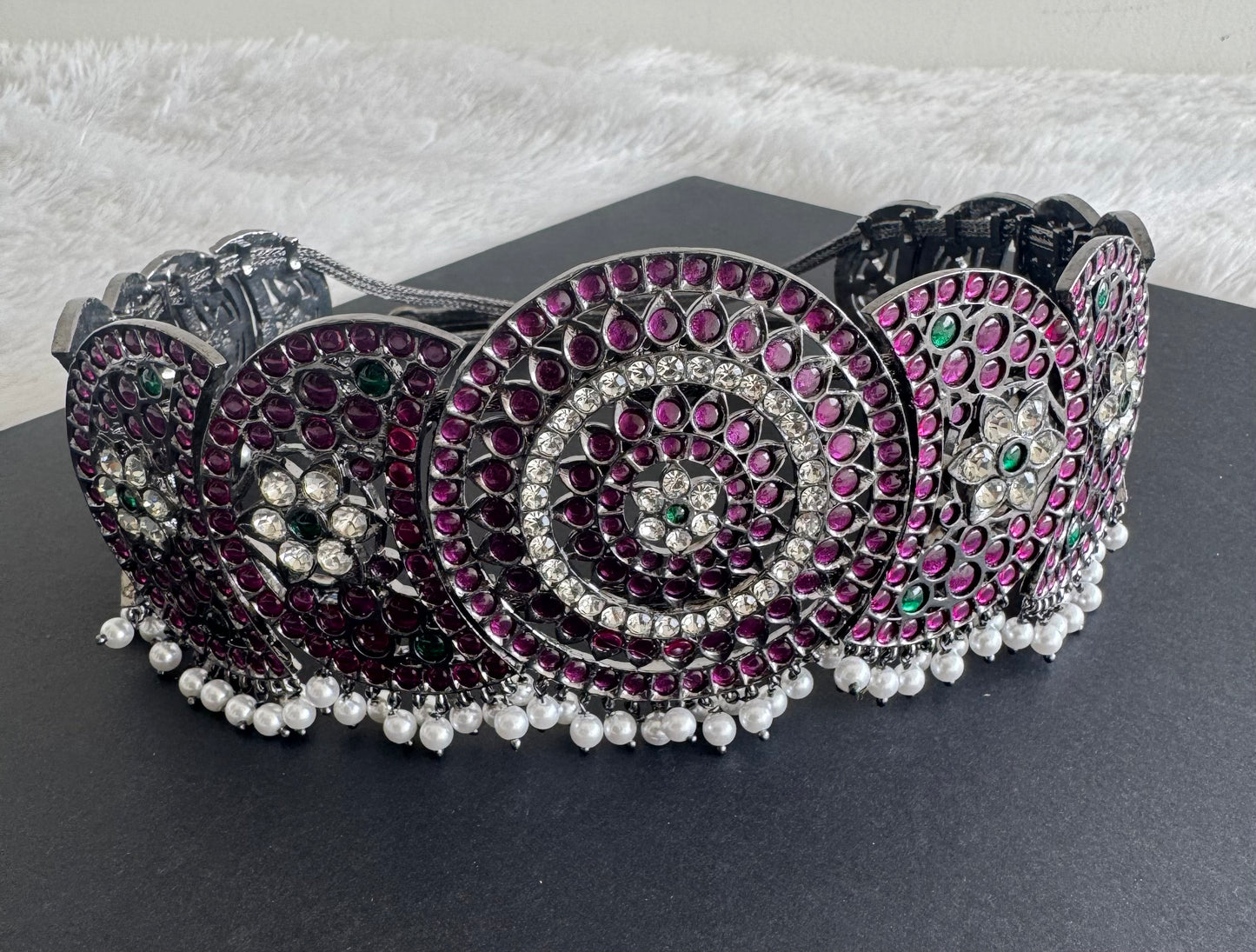 Black finish precious kemp-green-white pearl sun-moon waist band(big) dj-51996