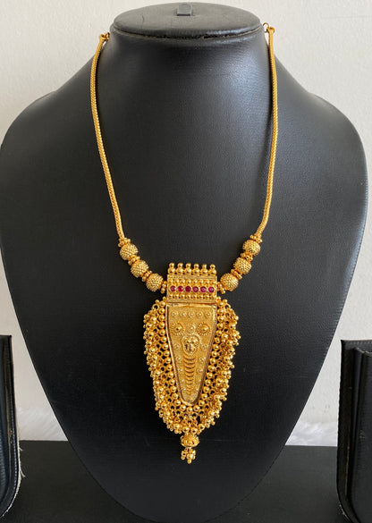 Gold tone kerala style pink stone nettipattam necklace dj-53094