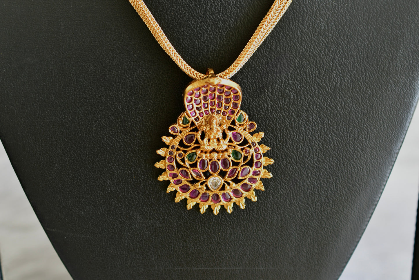 Matte finish kemp-green Naga Lakshmi pendant necklace set dj-51819