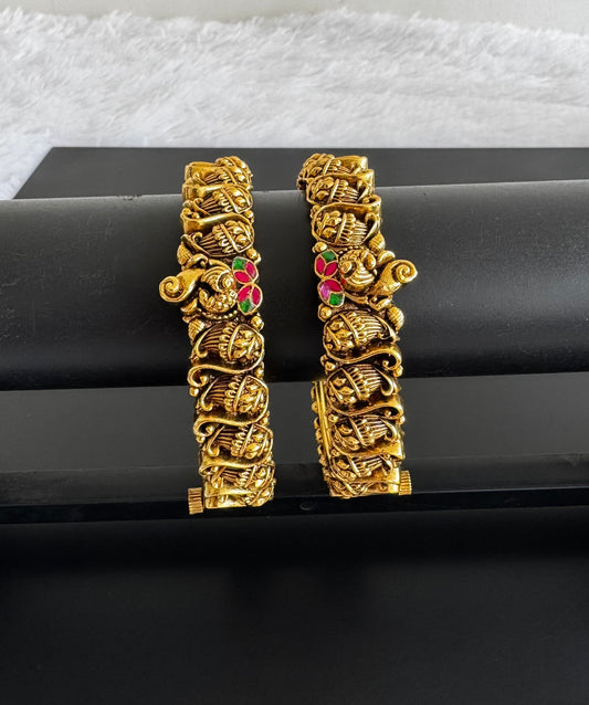 Antique gold tone swan screw type bangles(2.8) dj-53056