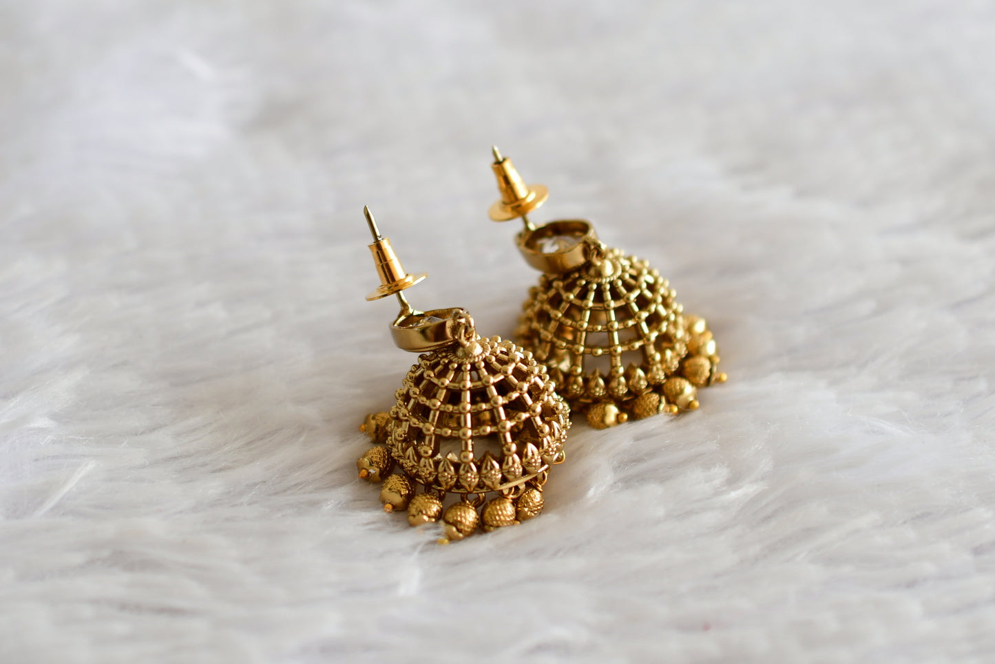 Antique gold tone white thilak stone pearl jhumkka dj-51852