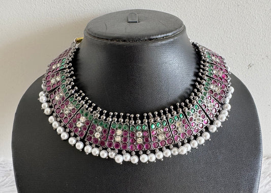 Black finish precious kemp-green pearl poothali necklace dj-52279