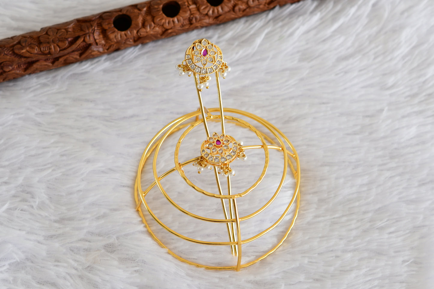 Gold tone kemp-green bun cage-hair accessory with stick Dj-52336