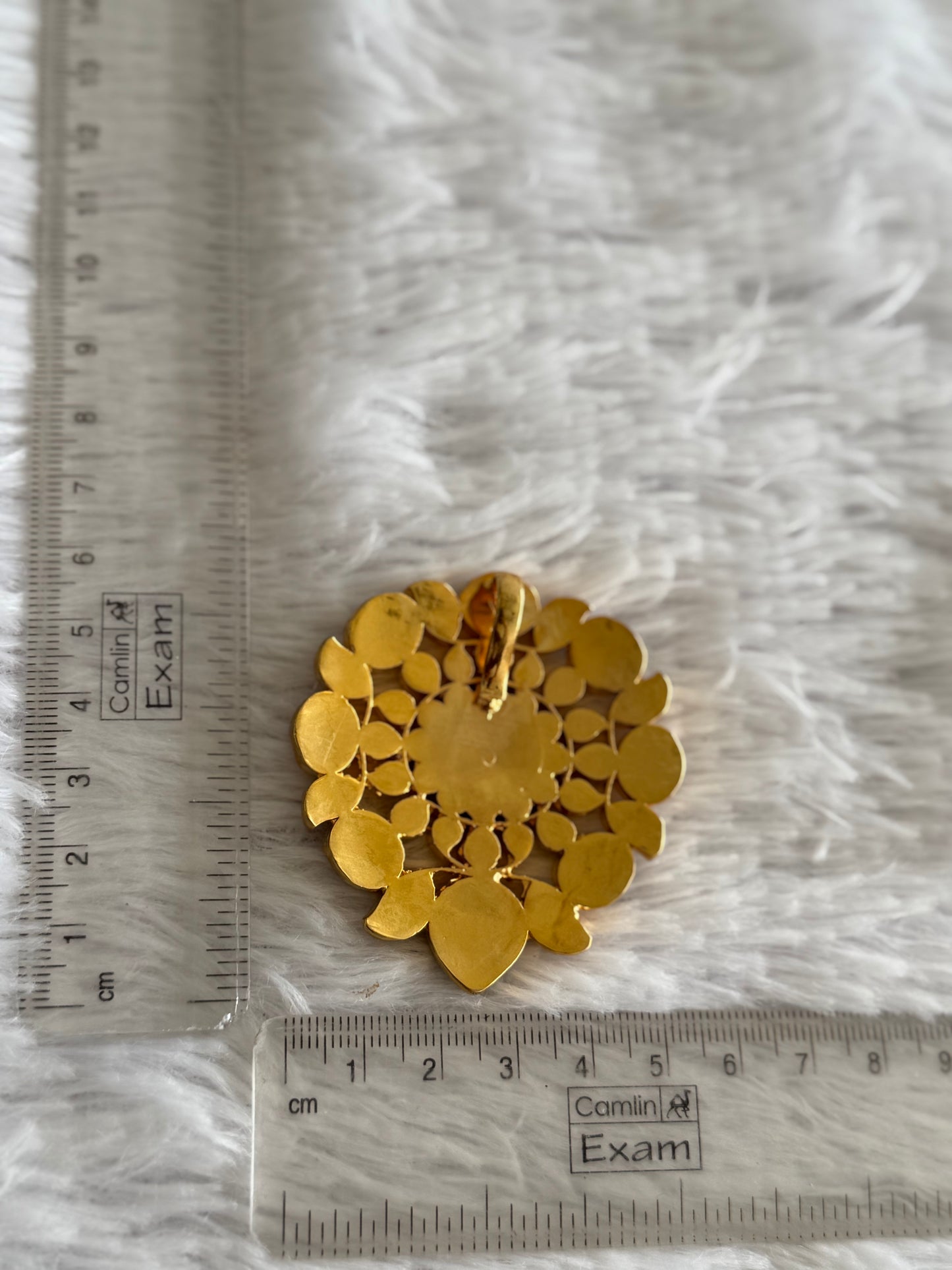 Gold tone navarathna kundan jadau flower pendant dj-51587