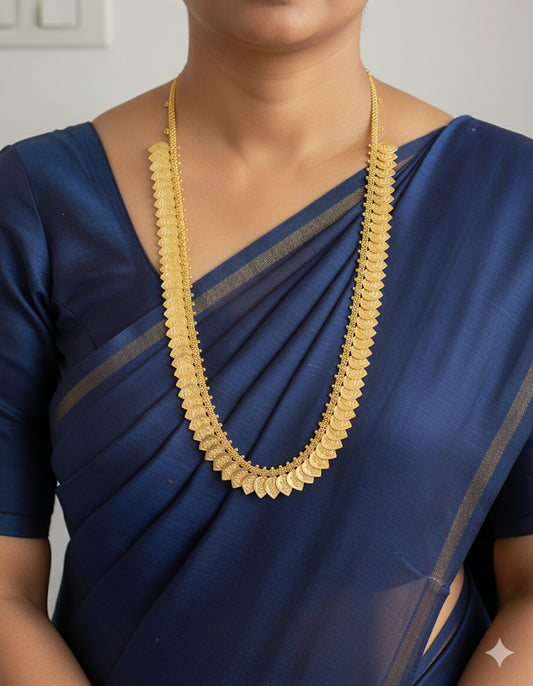 Gold Tone Lakshmi coin Leaf Coin Short Haar DJ33349