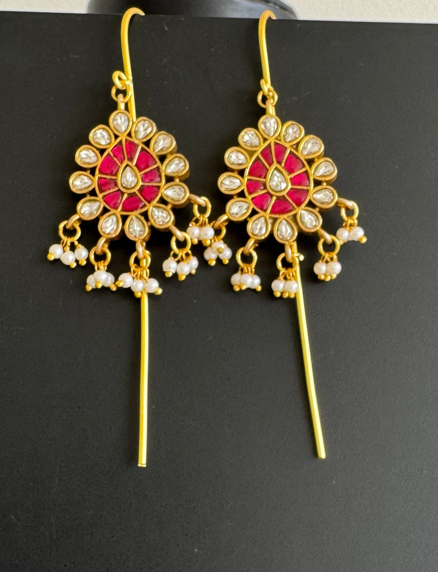 Gold tone pink-white kundan jadau thilak bugadi earrings dj-51137