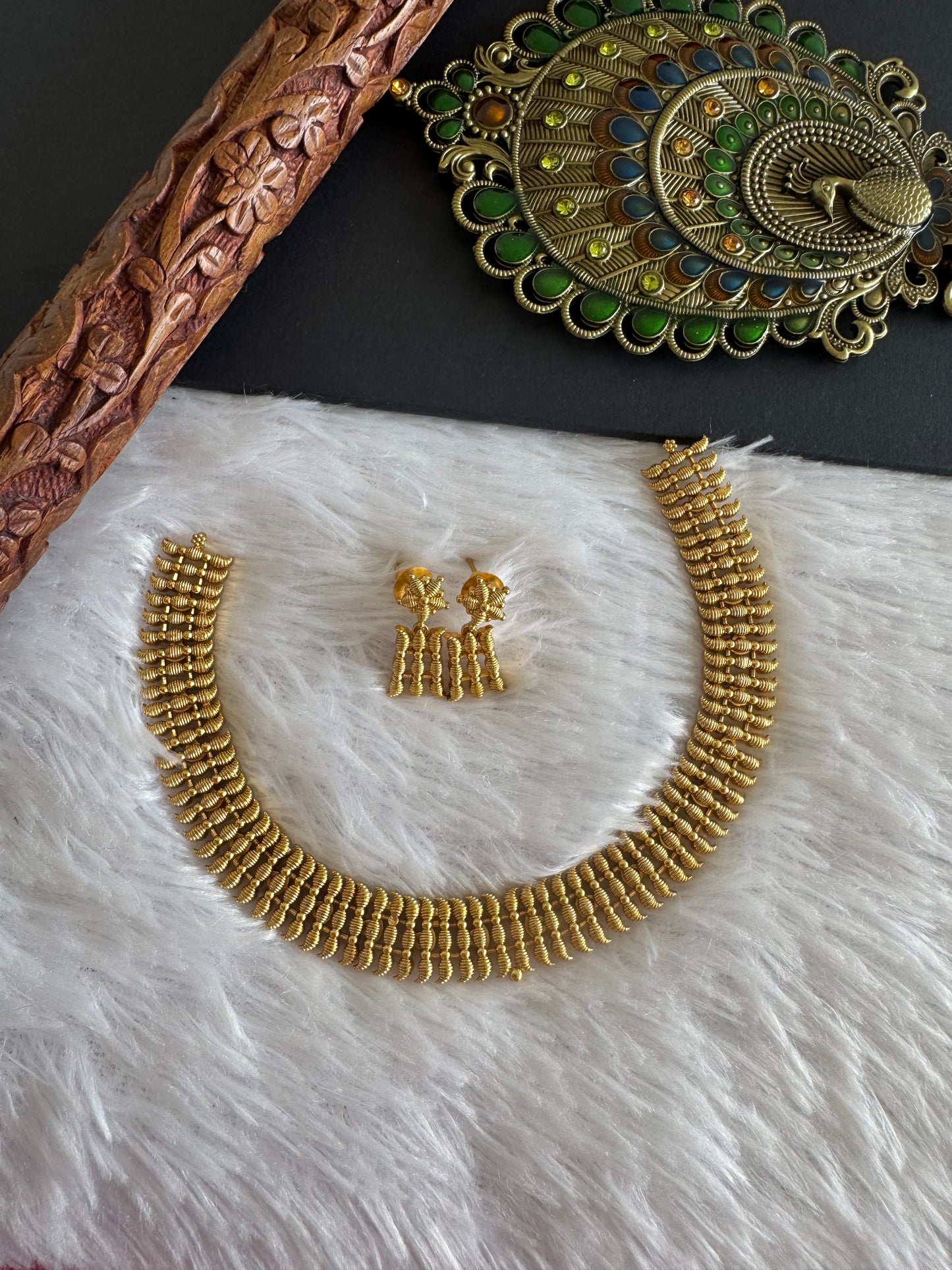 Antique gold tone mango necklace set dj-52135