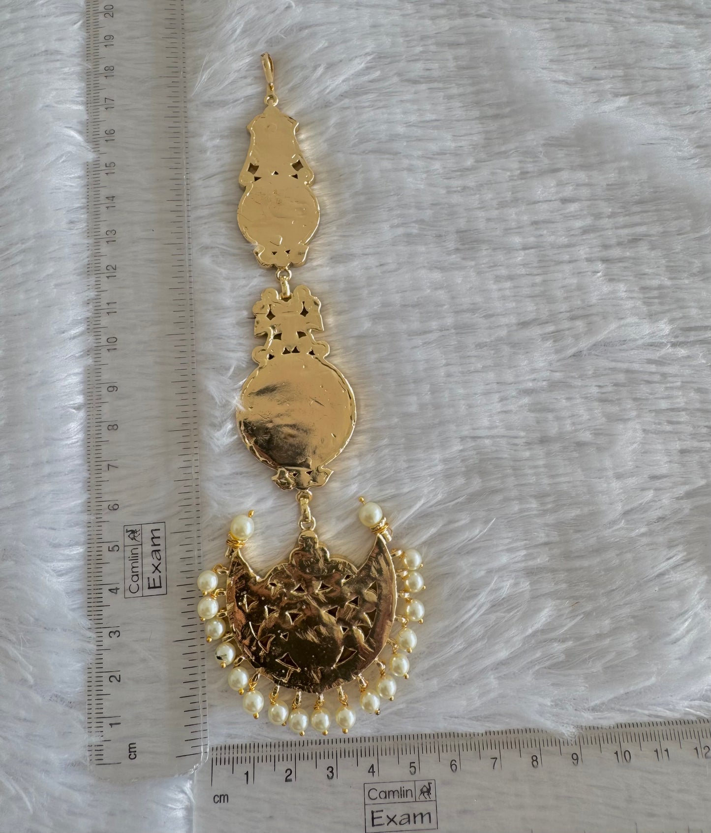 Gold tone precious kemp-green-white pearl moon tikka dj-52006