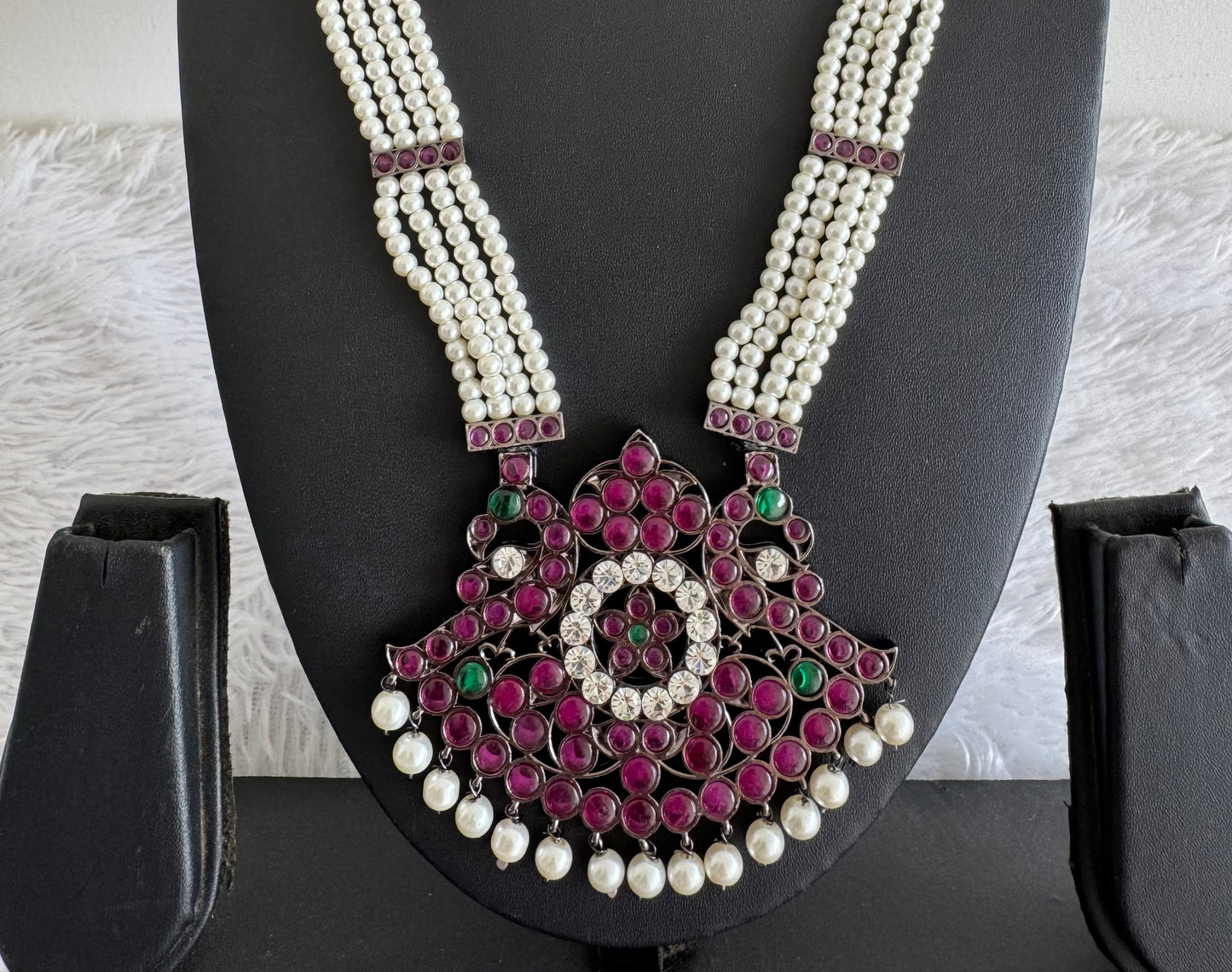 Black finish AD precious kemp pearl peacock haar Dj-52301