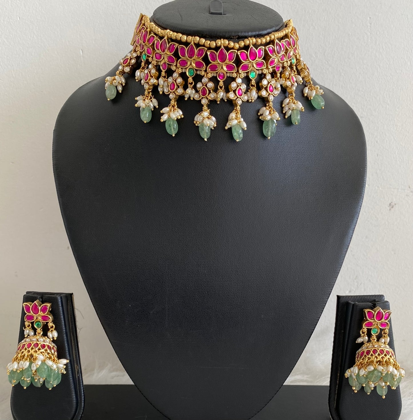 Antique gold tone kundan jadau lotus choker set dj-54510