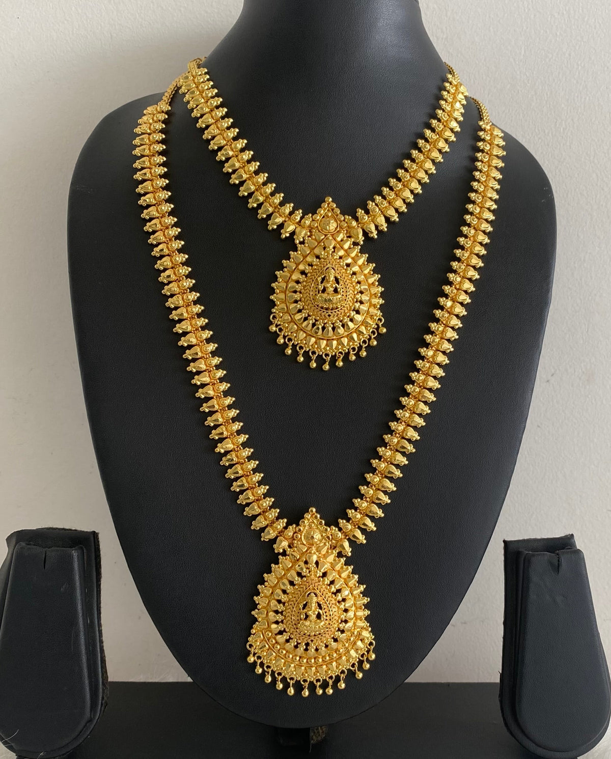 Gold tone lakshmi combo set dj-54283