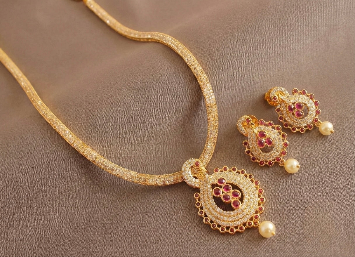 Gold Tone kemp peacock necklace set-dj07410