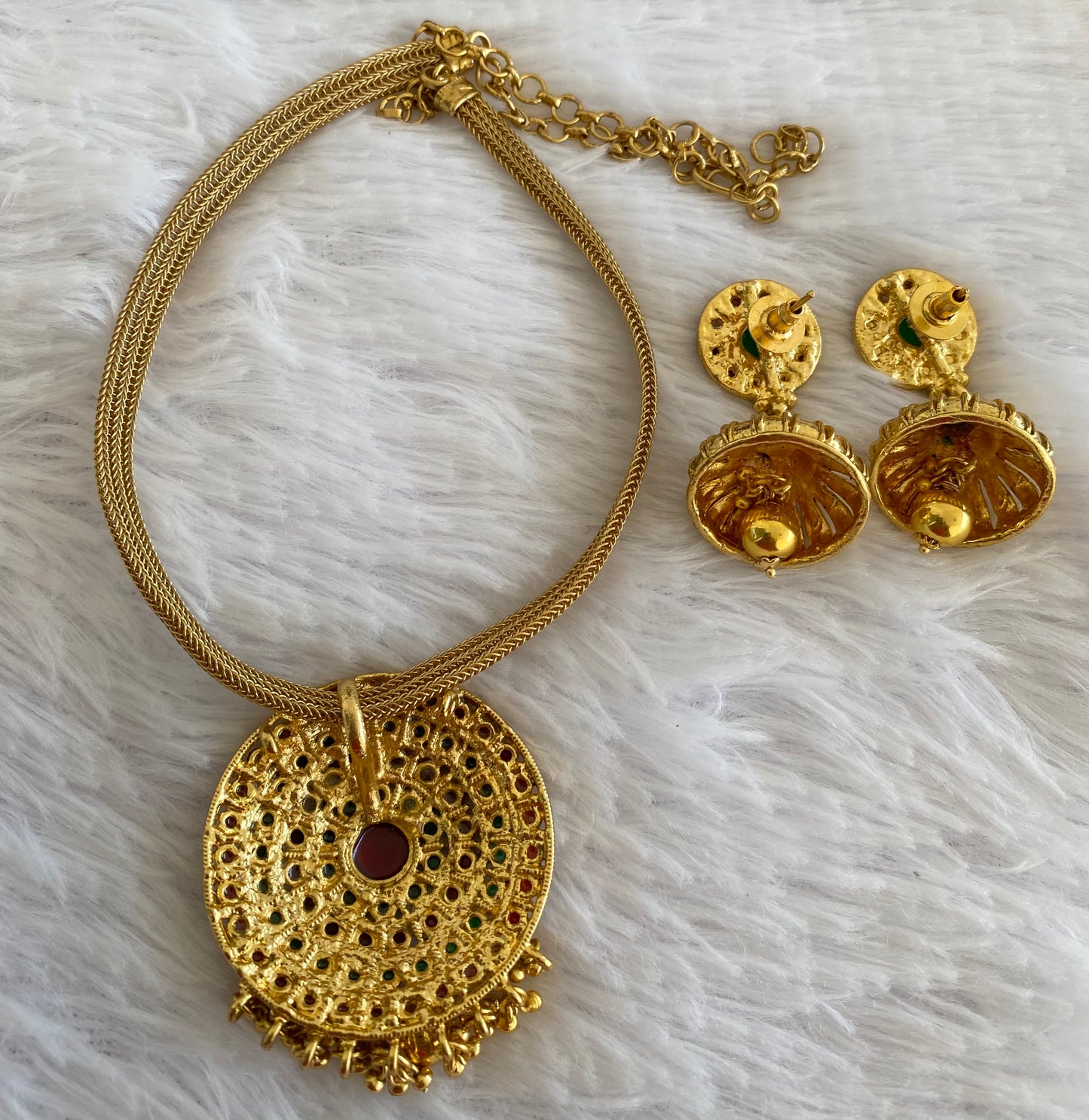 Antique gold tone Kemp-green round pendant necklace set Dj-52946