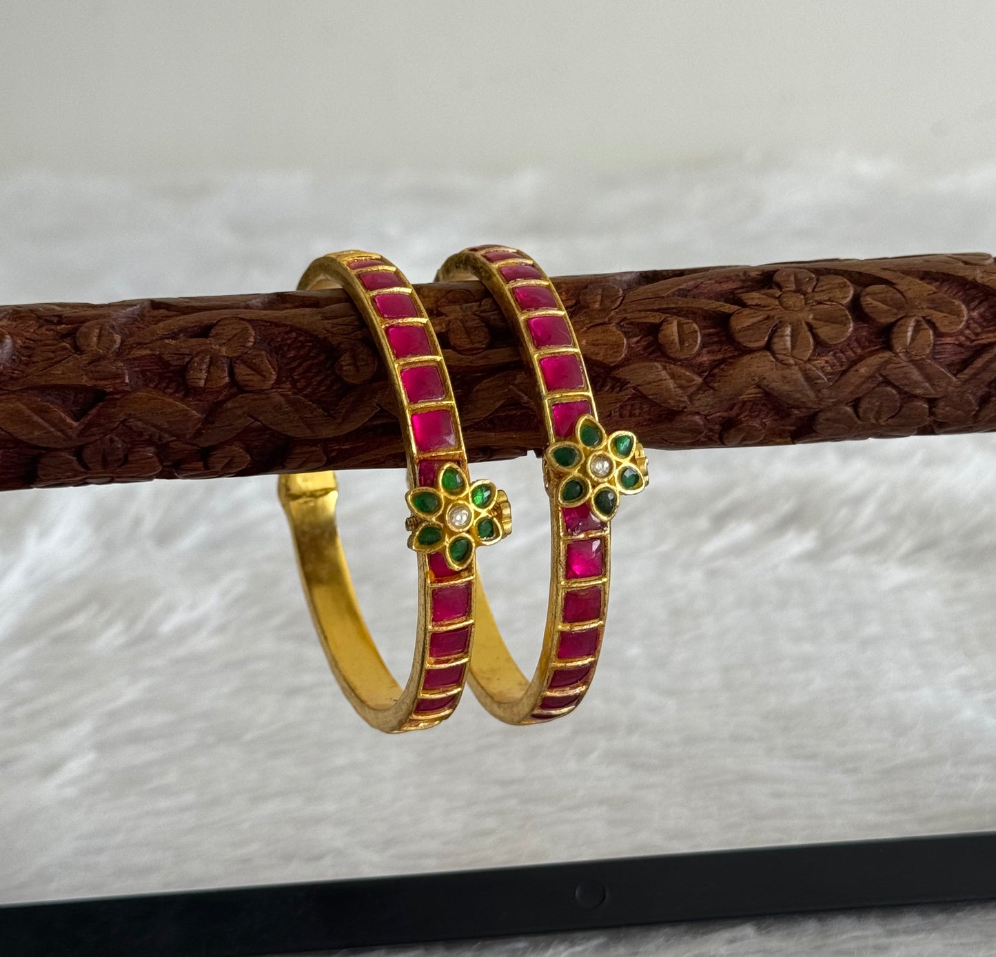 Gold tone pink-green flower kundan jadau screw type bangles(2.8) dj-51565