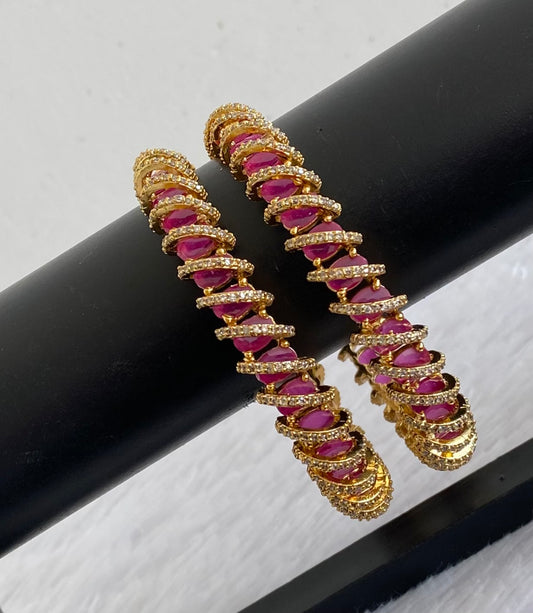 Antique gold tone cz white-ruby stone bangles(2.8) dj-53492