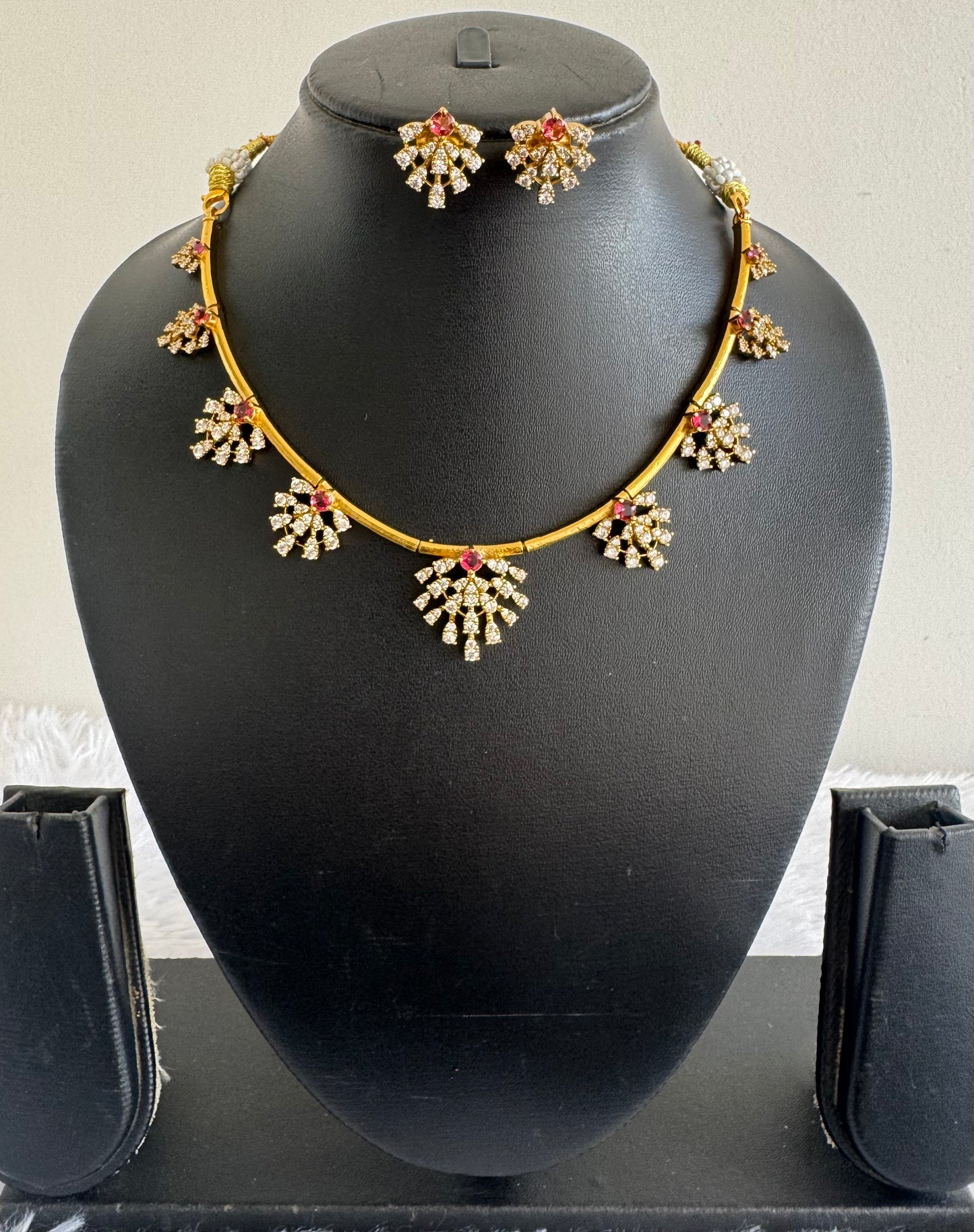 Matte finish cz white-magenta pink kanti necklace set dj-52117