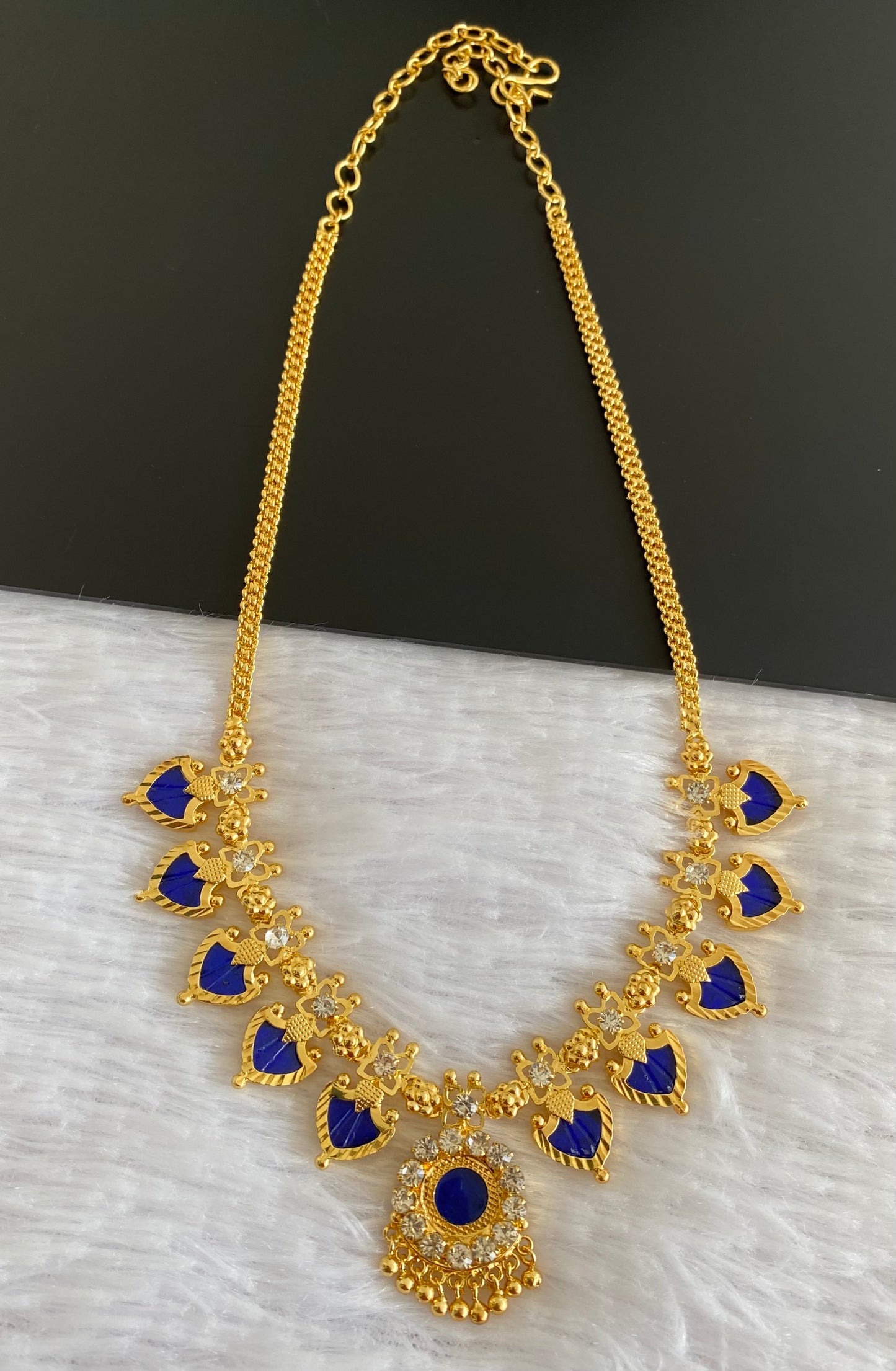 Gold tone white-blue palakka necklace dj-53060