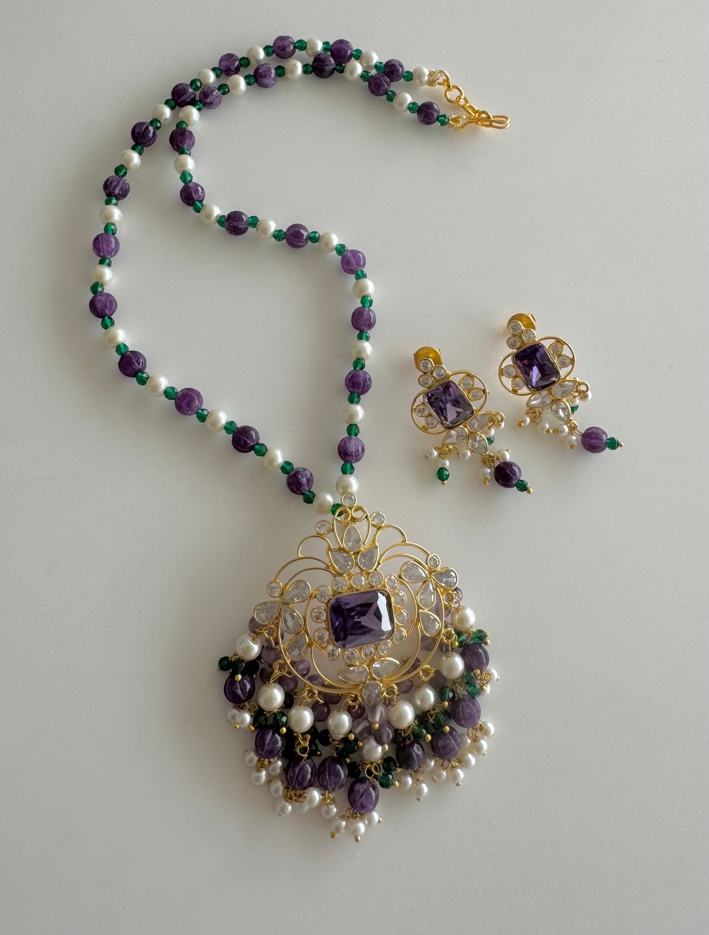 Gold tone purple-green beaded block stone pendant necklace Set Dj-51463