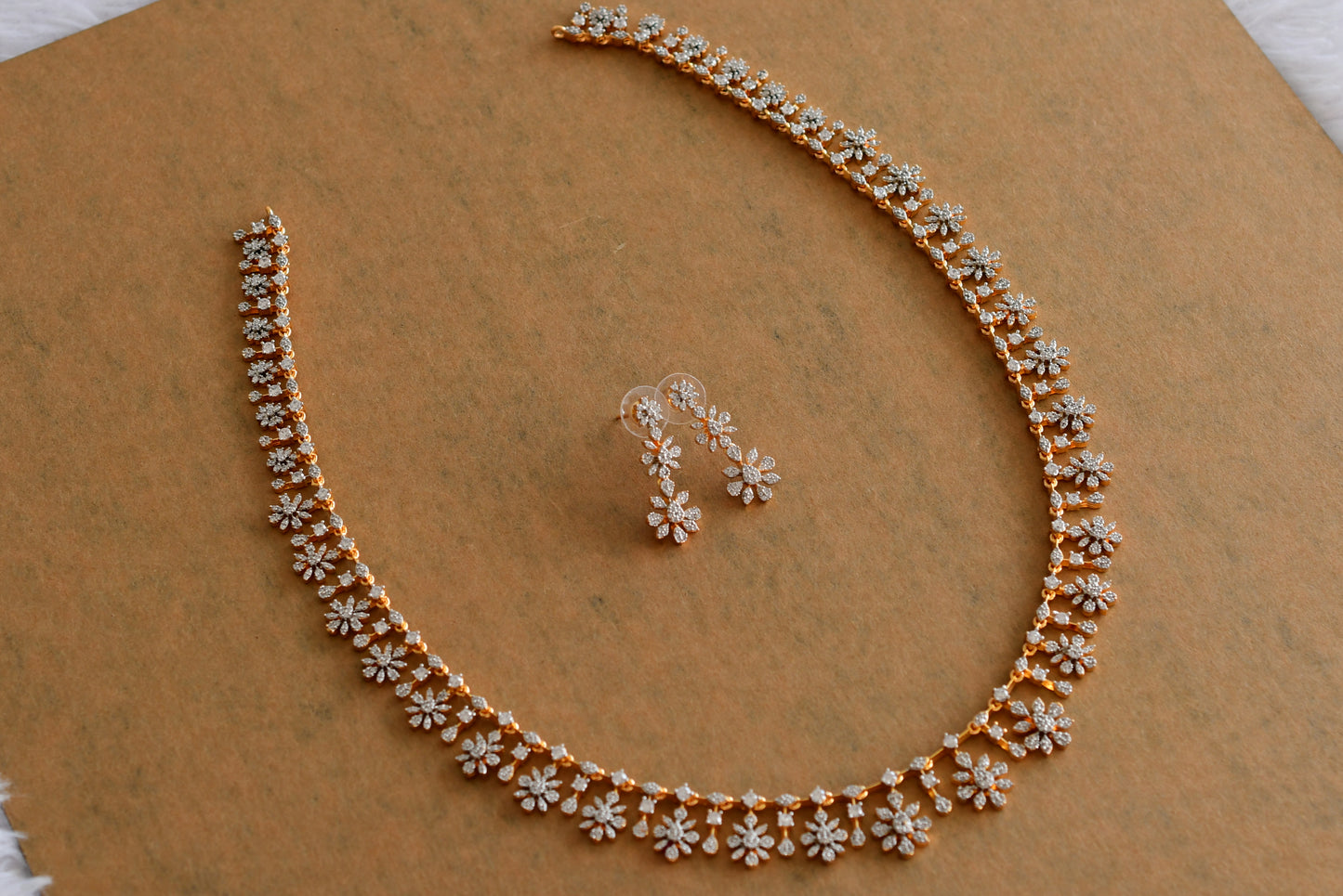 Two tone cz white flower haar set dj-51982