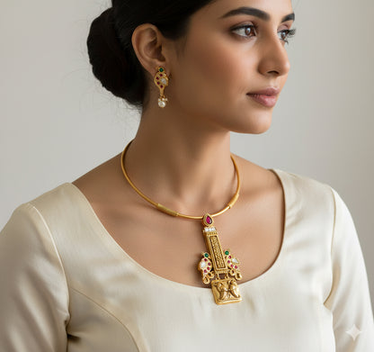 Antique gold tone pink-green peacock jadau hasli necklace set dj-51834