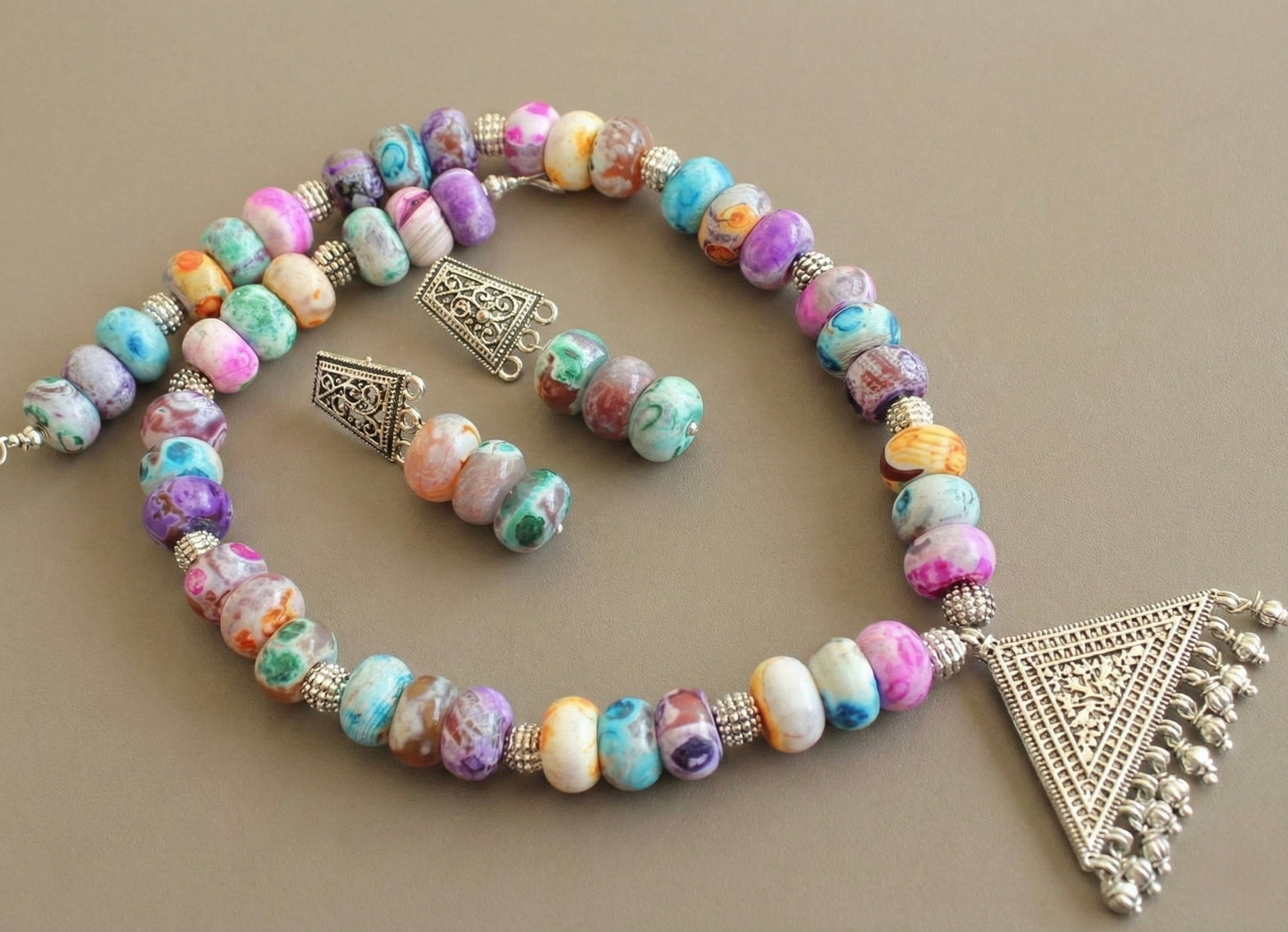 Silver tone multicolor onyx beaded necklace set DJ27931