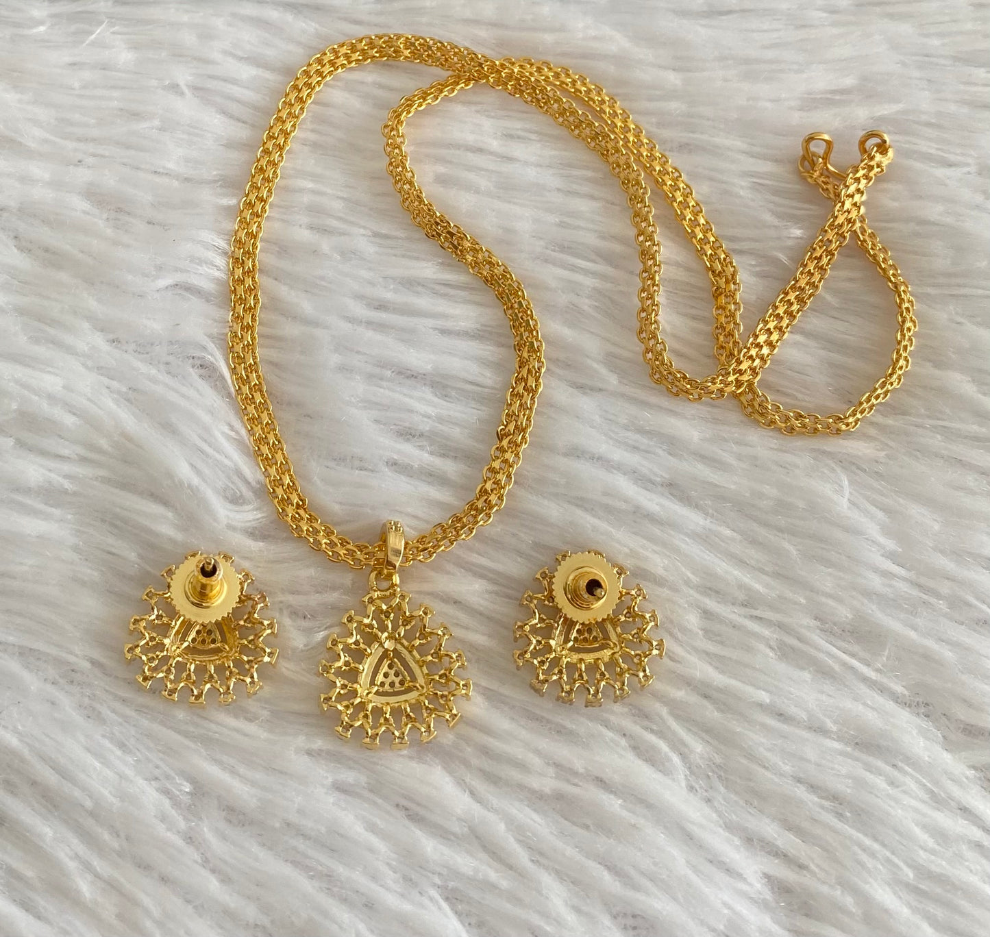 Gold tone 18 inches chain with white stone pendant set dj-54025