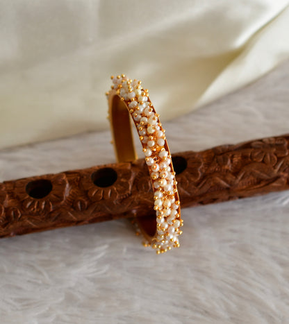 Gold tone pearl cluster bangle(2.6) dj-51948