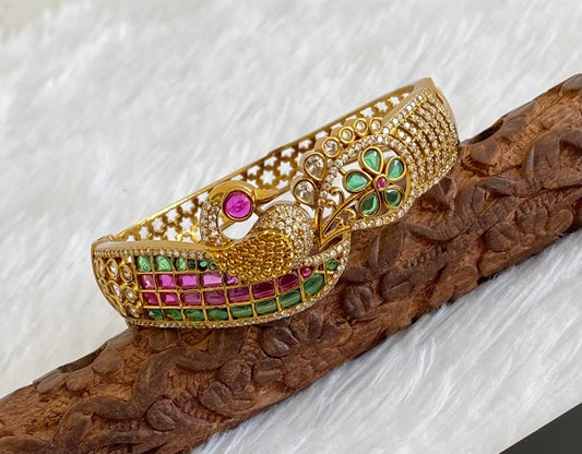 Matte finish kemp-green-white screw type peacock kada/bangle dj-53511