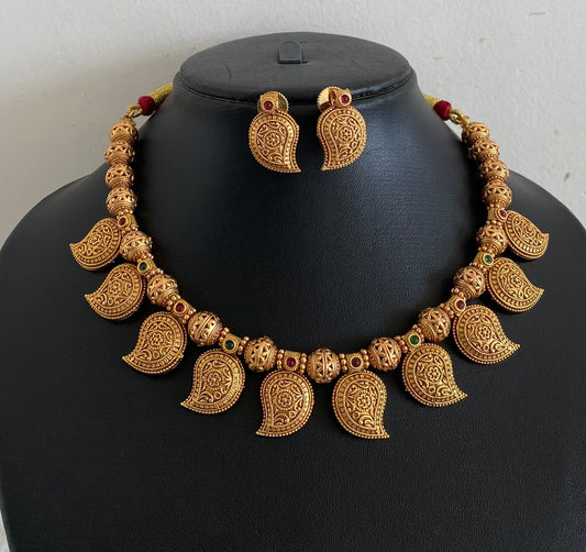 Matte finish kemp-green mango nakshi necklace set dj-54959