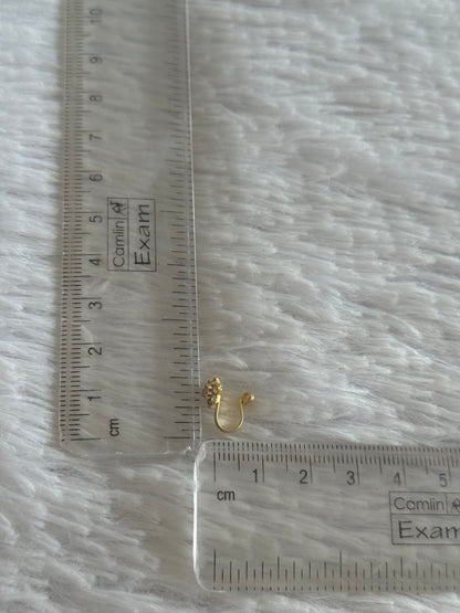 Gold tone cz white flower nose pin Dj-52034