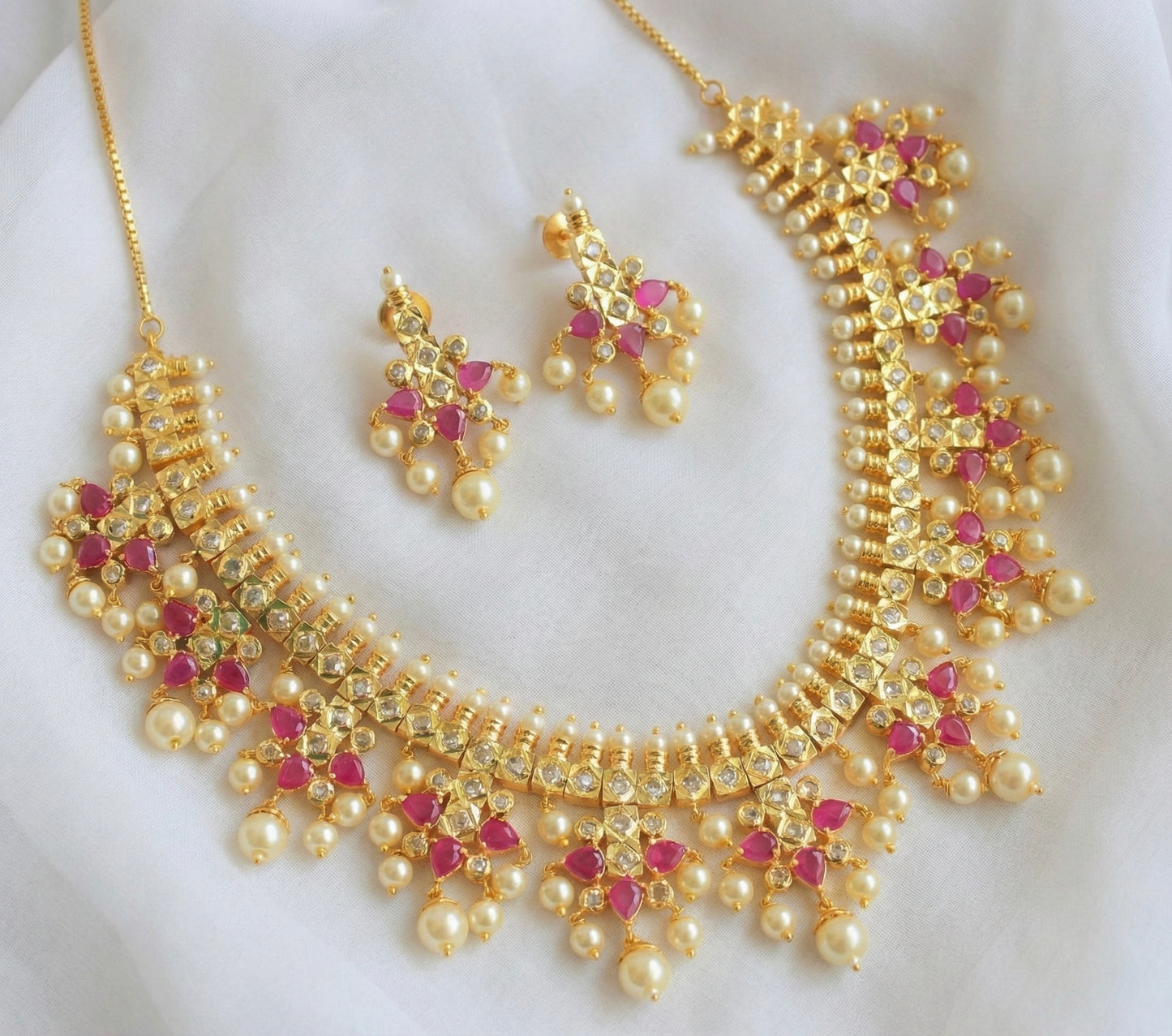 Gold tone pearl ruby gutta pusalu necklace set-dj05054