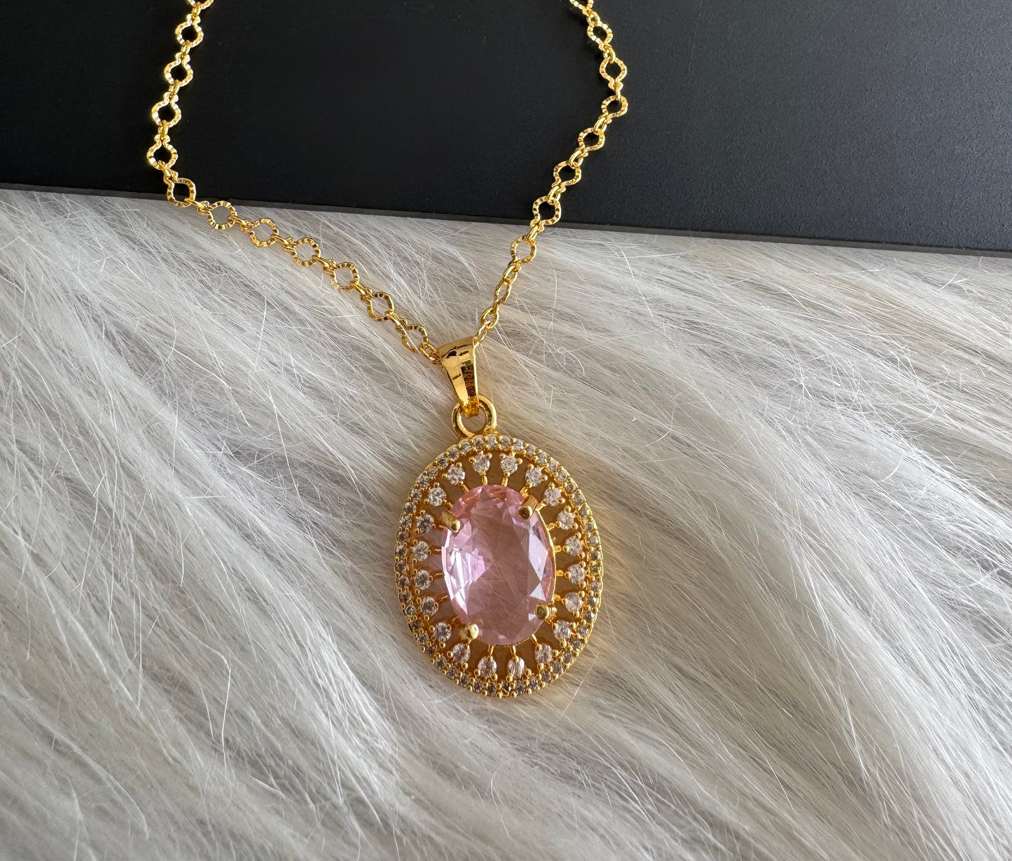 Gold tone 18 inches chain with baby pink oval stone pendant dj-51273