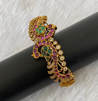 Matte finish kemp-green-white screw type peacock kada/bangle dj-53512
