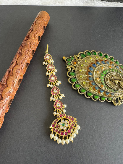 Gold tone precious kemp-green-white pearl tikka dj-52291