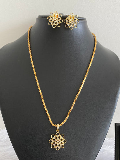 Gold tone 18 inches chain with white stone flower pendant set dj-54027