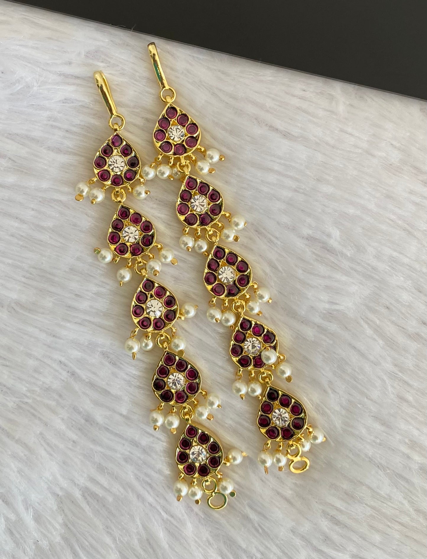 Gold tone precious kemp-white pearl ear side chain dj-53369